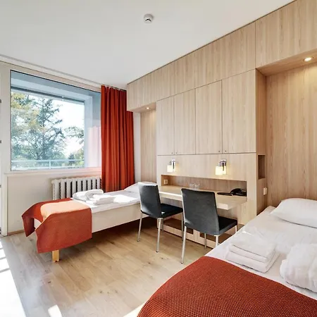 Estonia Medical & 2*