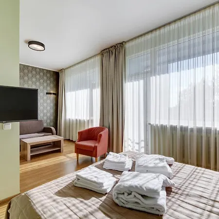 Estonia Medical & 2* 페르누