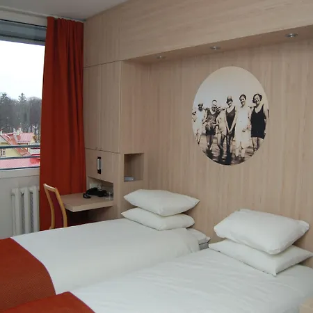 Estonia Medical & 호텔 페르누