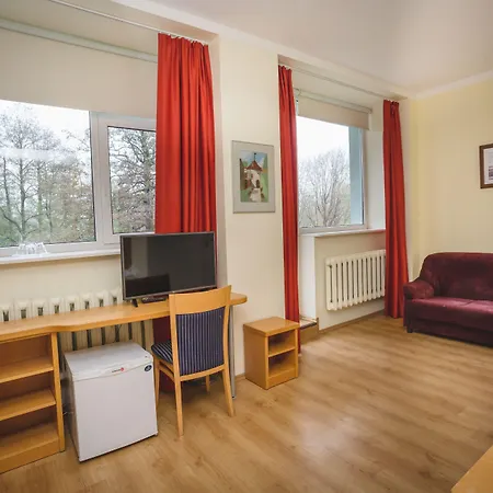 Estonia Medical & 호텔