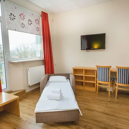 Estonia Medical & 호텔