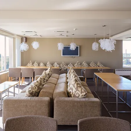 Estonia Medical & 2*