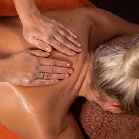 Estonia Medical & 2*