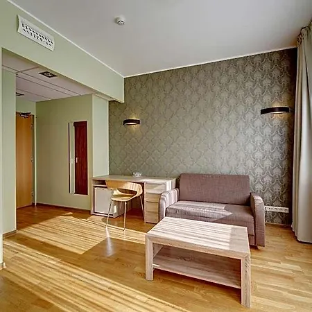 Estonia Medical & Hotel 2*