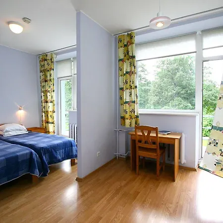 Estonia Medical & 2*