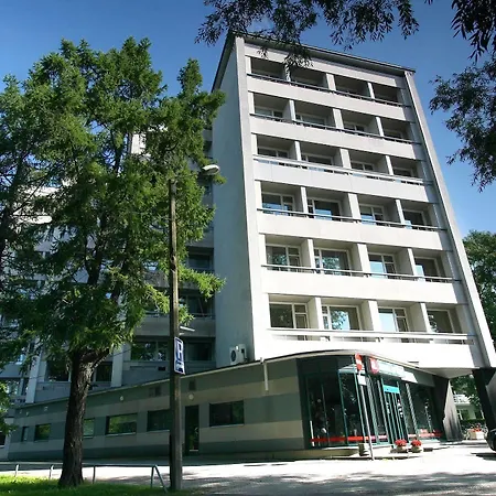 Estonia Medical & Hotel 2*