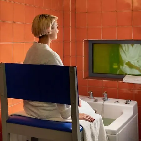 Estonia Medical & 페르누